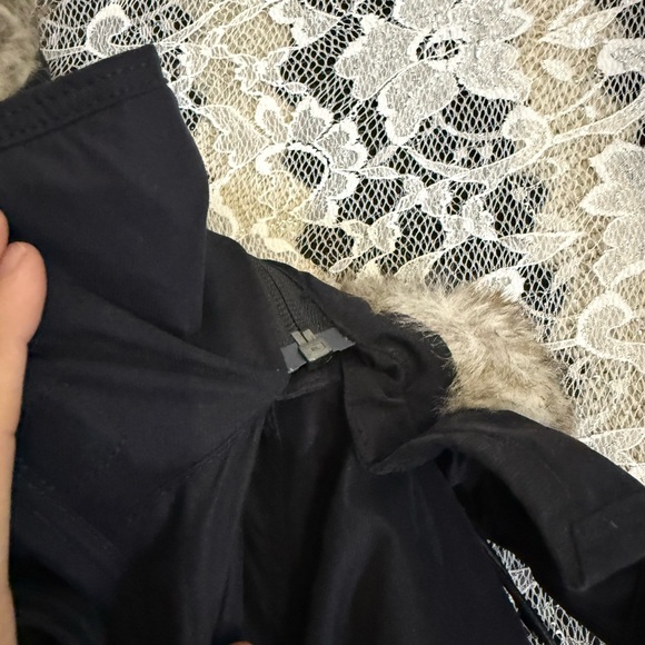 Babaton Black Ski Jacket with Fur Trim Aritzia medium like new - Picture 17 of 17